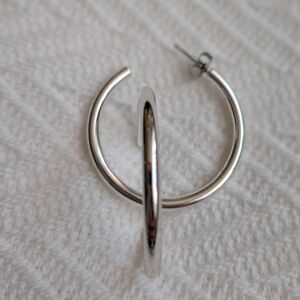 Classic Silver Hoop Earrings - Sleek Polished Finish